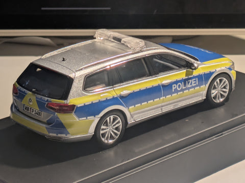 🇩🇪 German Emergency Services Decal for Volkswagen Passat Variant (B8) Models